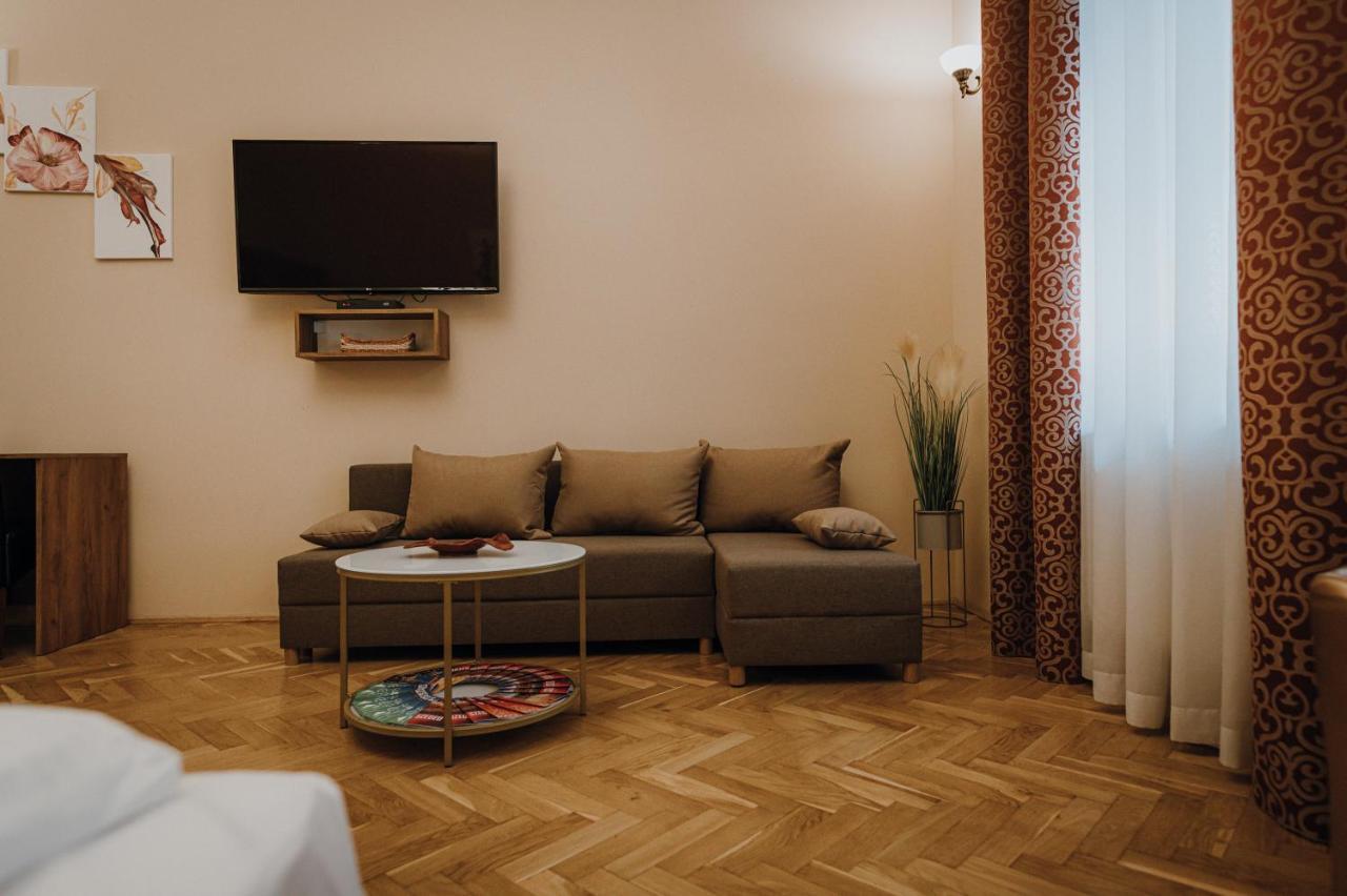 Dózsa Apartman Szeged Kültér fotó